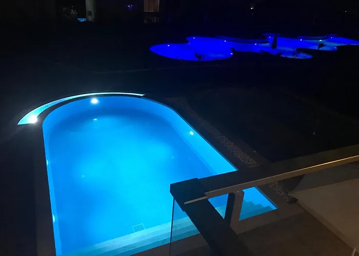 Vacation With Private Pool, Fethiye, Case de vacanță Oludeniz