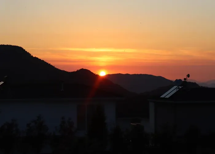 Vacation With Private Pool, Fethiye, Case de vacanță