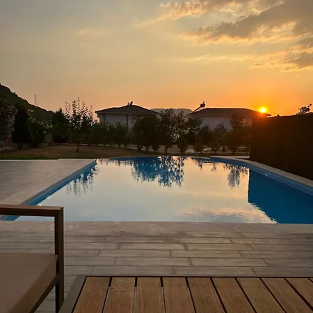 Vacation With Private Pool, Fethiye, Feriehus *